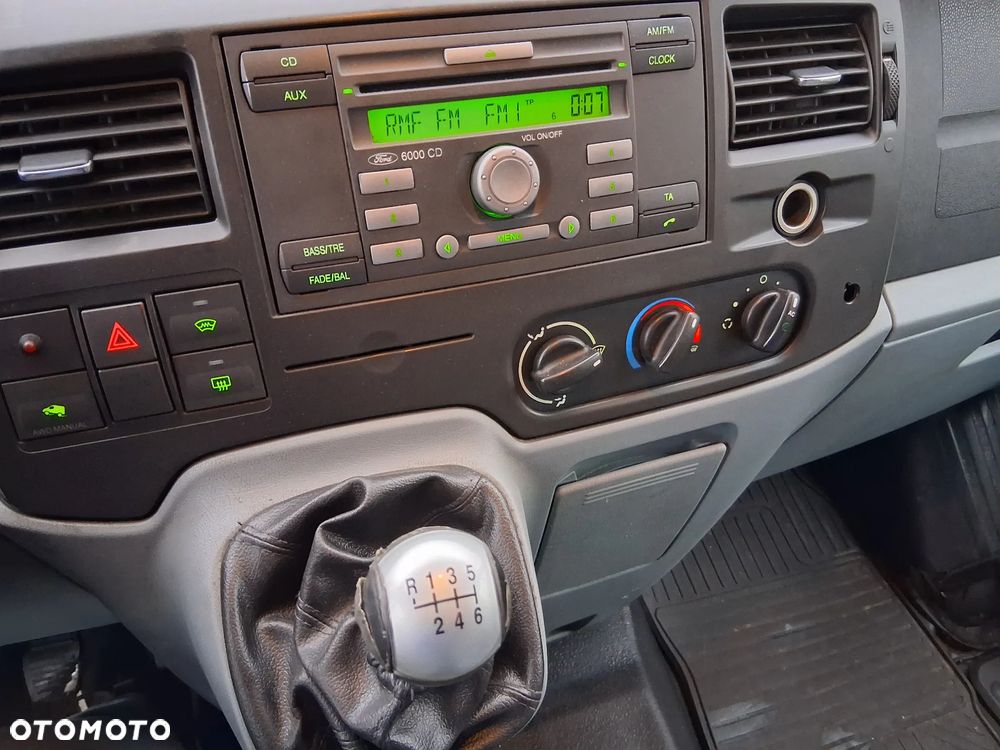 Ford Transit - 11