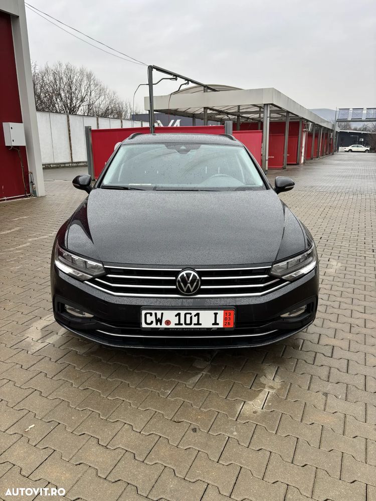 Volkswagen Passat - 2