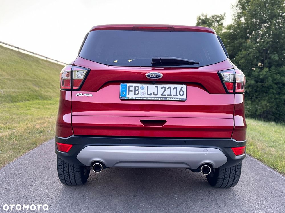 Ford Kuga 2.0 TDCi 2x4 Titanium - 22