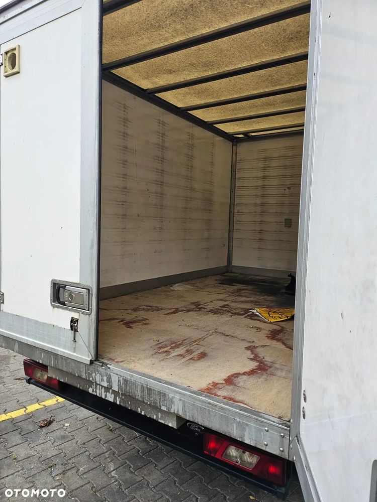 Ford Transit - 8