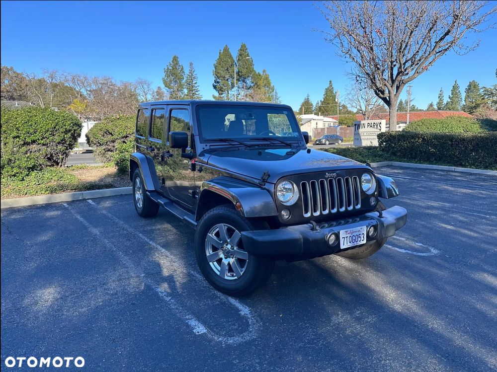 Jeep Wrangler Unlimited 3.6 Automatik Sahara - 13