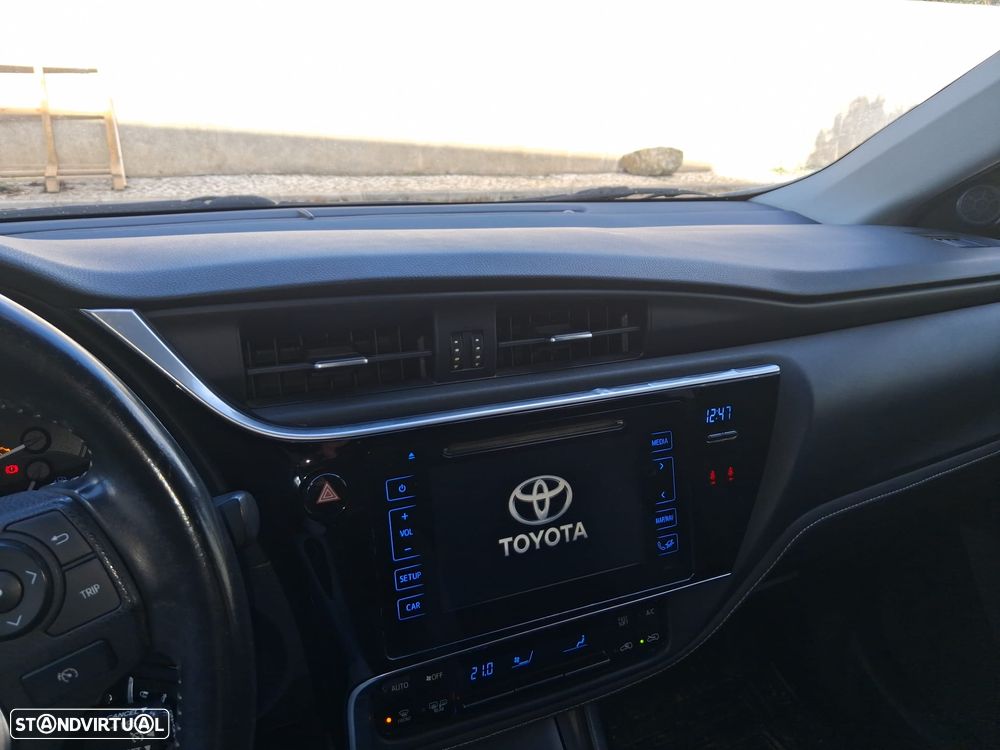 Toyota Auris Touring Sports 1.4 D-4D Comfort - 21