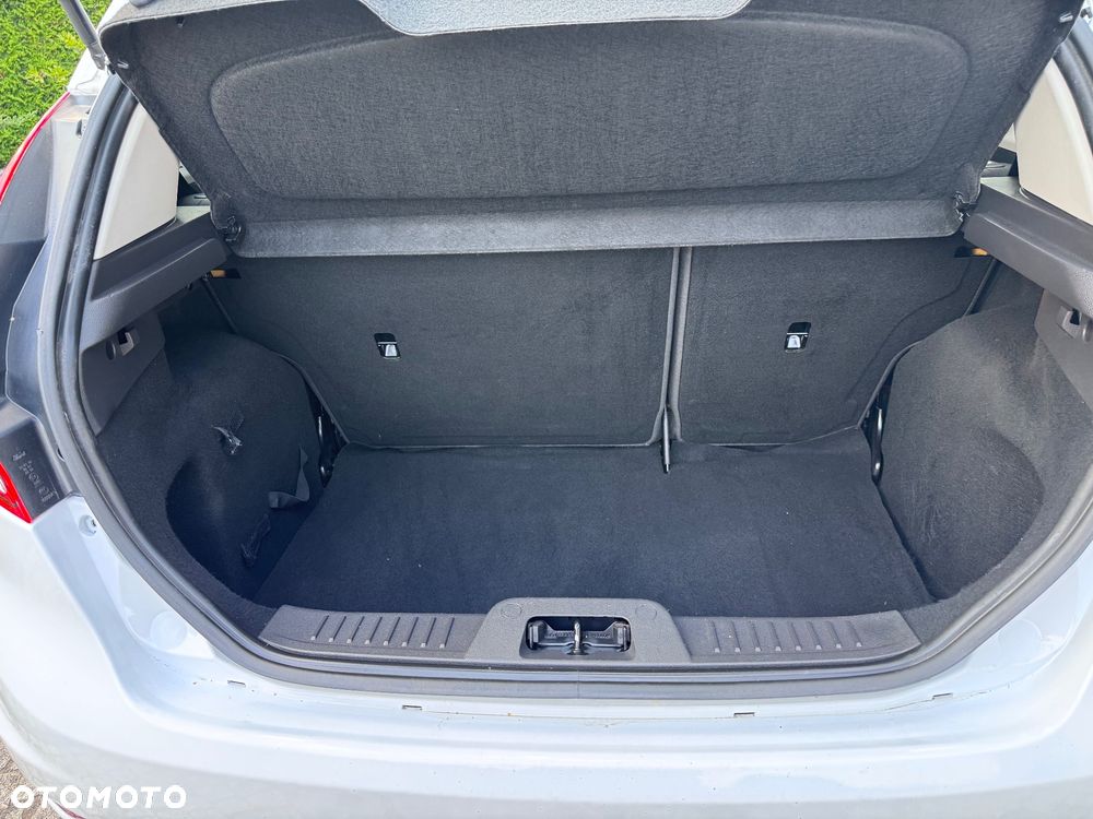 Ford Fiesta - 34