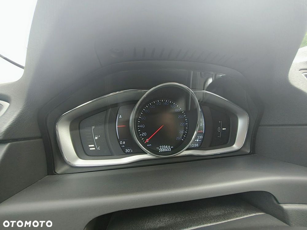 Volvo V70 - 36