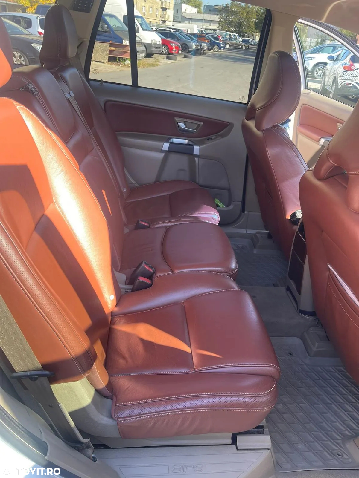 Volvo XC 90 - 7