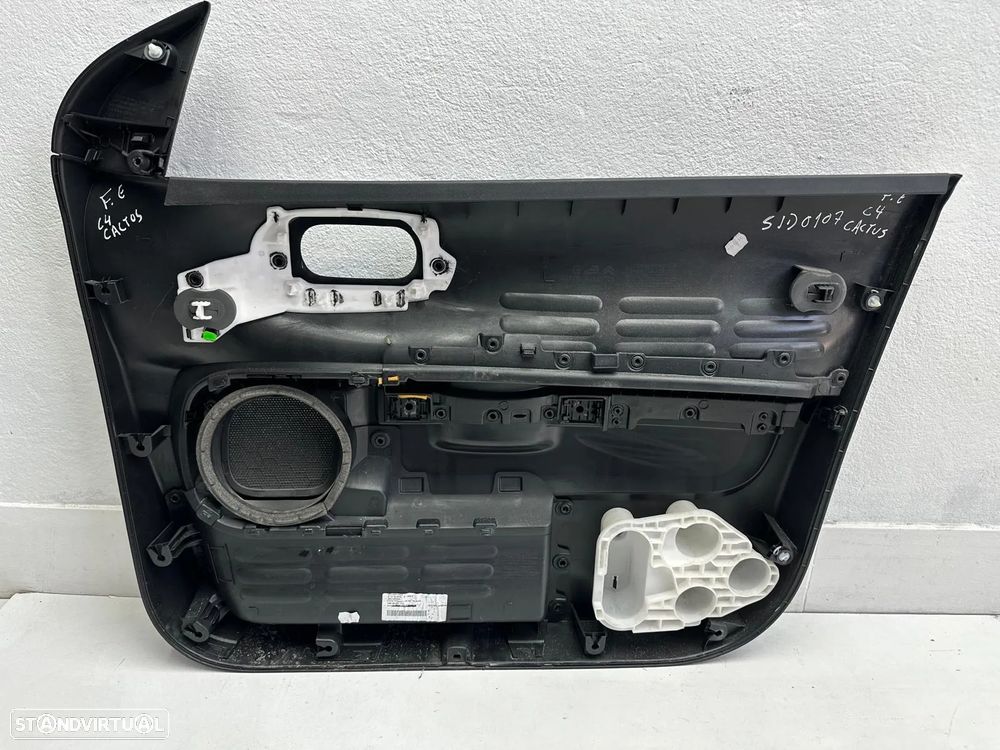 Farda / Quartela Frente / Trás Direita / Esquerda - Citroen C4 Cactus (2014) - 7