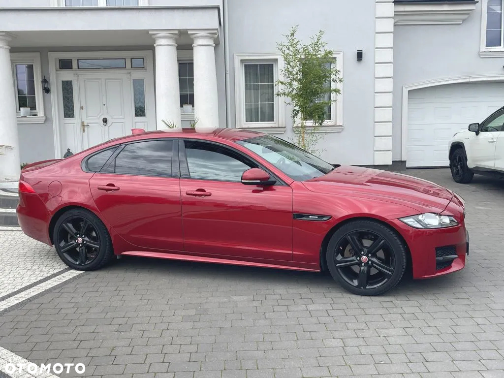 Jaguar XF 2.0 i4D R-Sport - 5