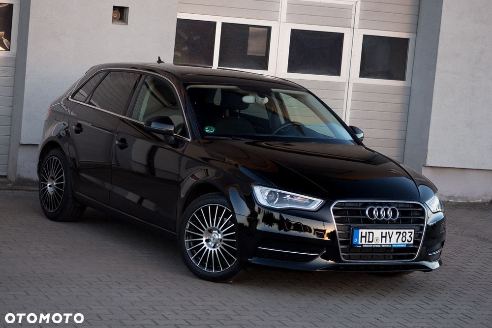 Audi A3 Sportback 1.4 TFSI Ambiente - 3