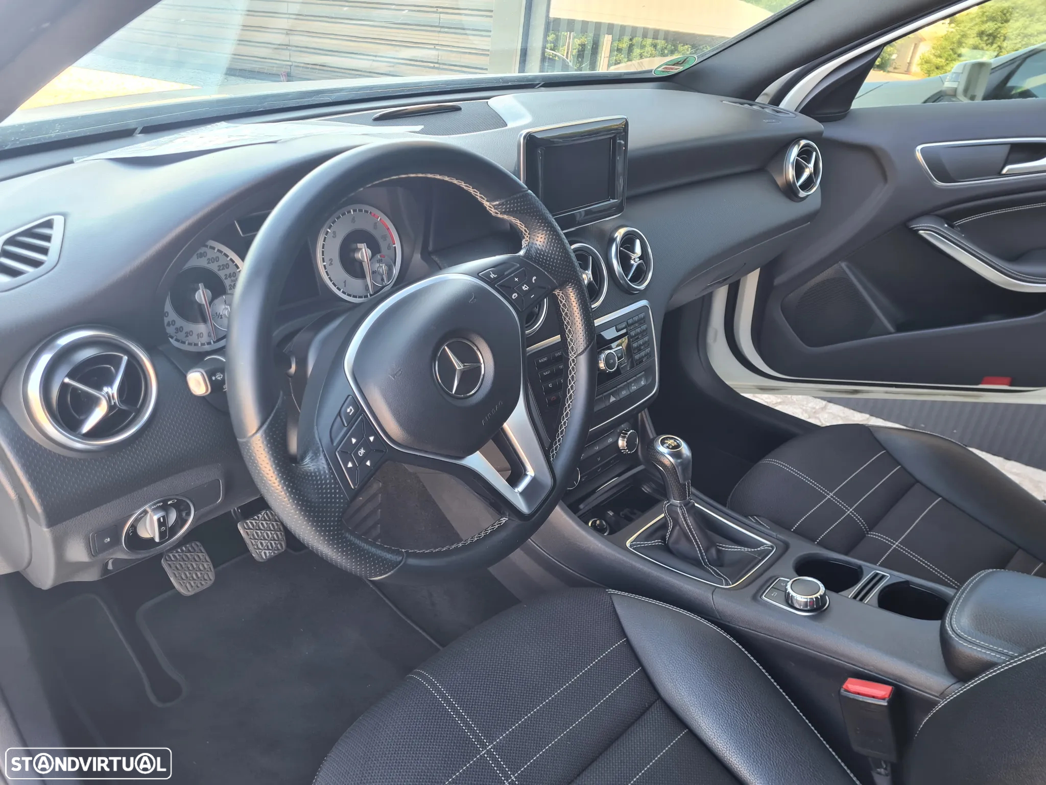 Mercedes-Benz A 200 CDi BE Urban - 30