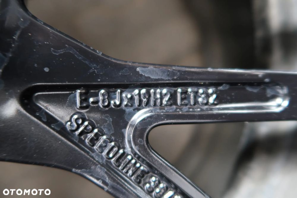 AD9 Felga audi A4 8W9601025H 8x19et32 - 5