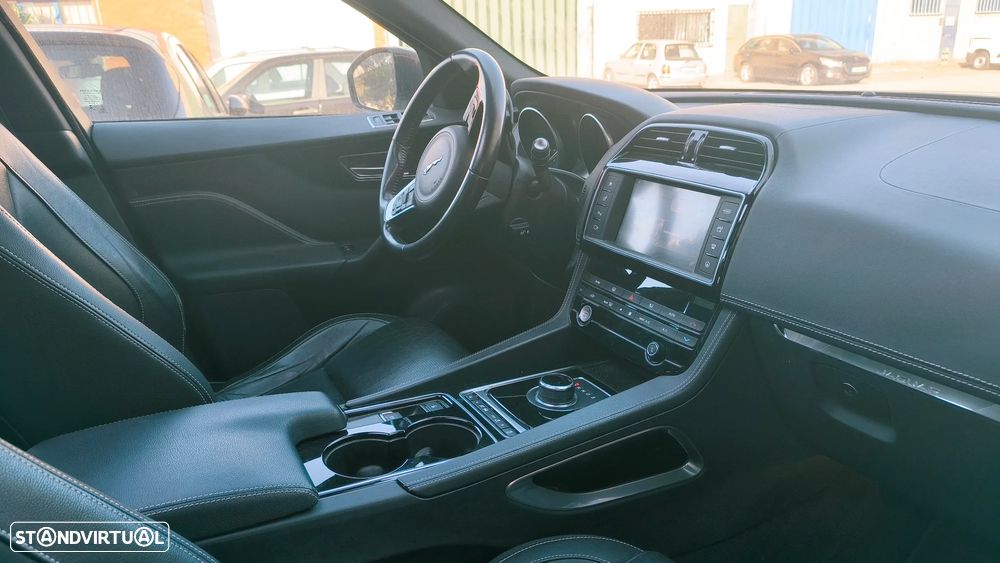 Jaguar F-Pace 2.0 i4D R-Sport AWD Aut. - 6