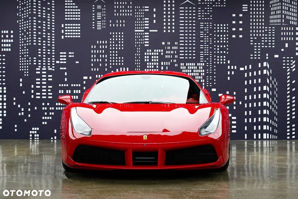 Ferrari 488 - 3