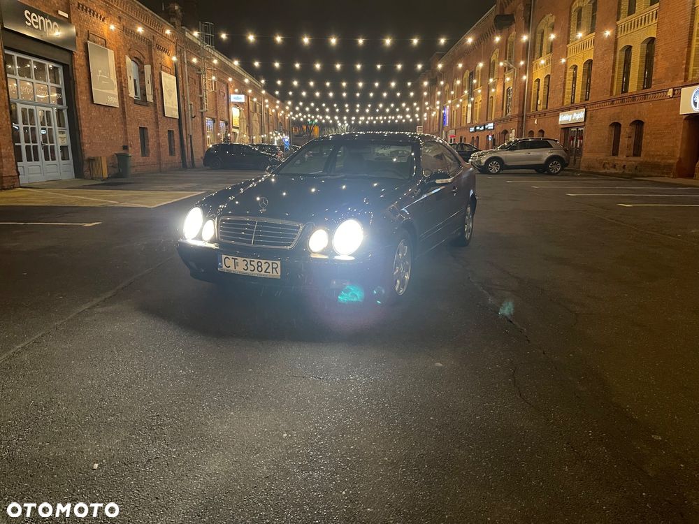 Mercedes-Benz CLK - 9