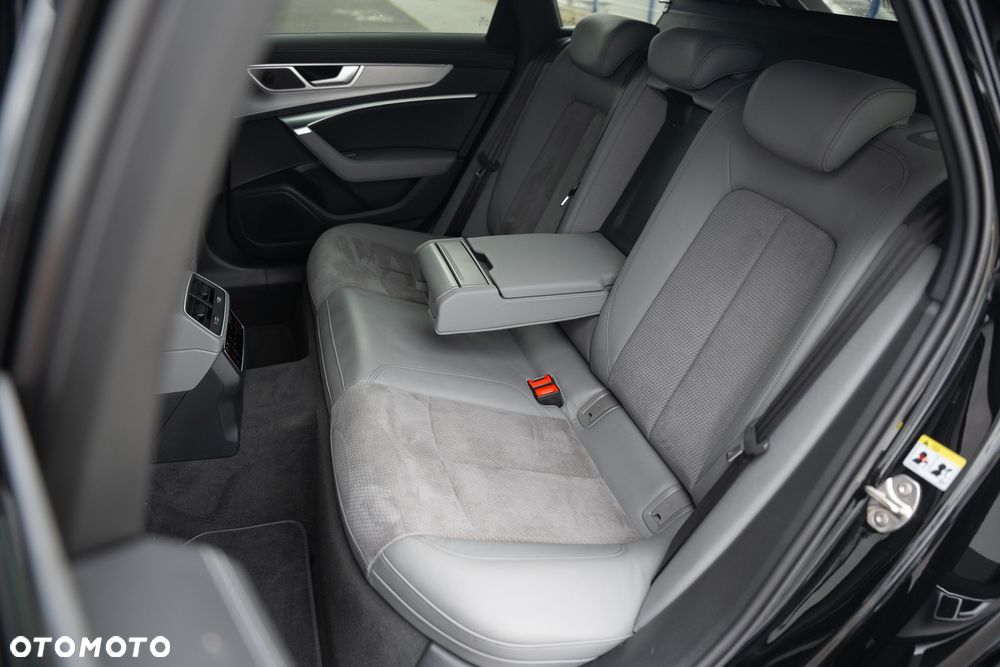 Audi A6 Avant 55 TFSI e quattro S tronic sport - 35