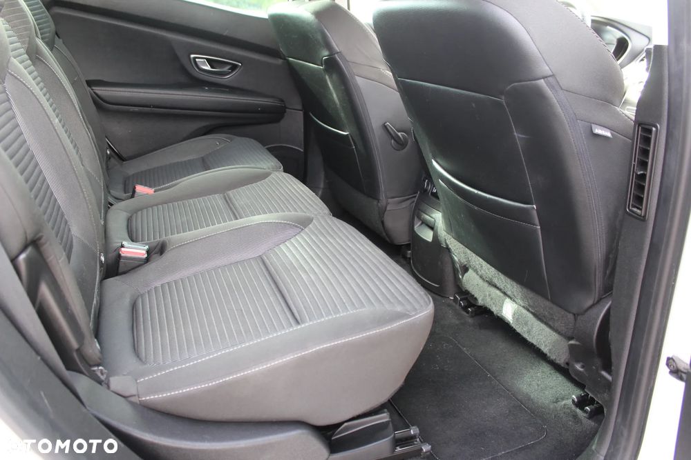 Renault Scenic BLUE dCi 120 LIMITED - 10