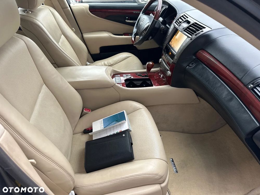 Lexus LS ver-1-2-comfort - 25