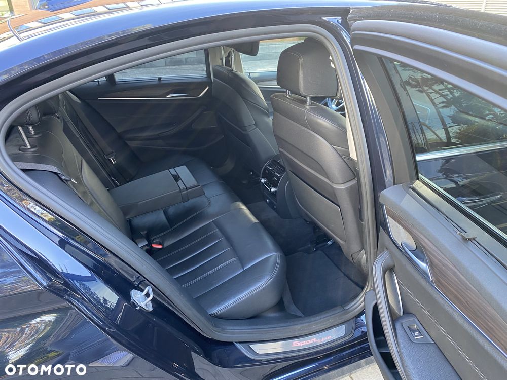 BMW Seria 5 520d xDrive Sport Line sport - 17