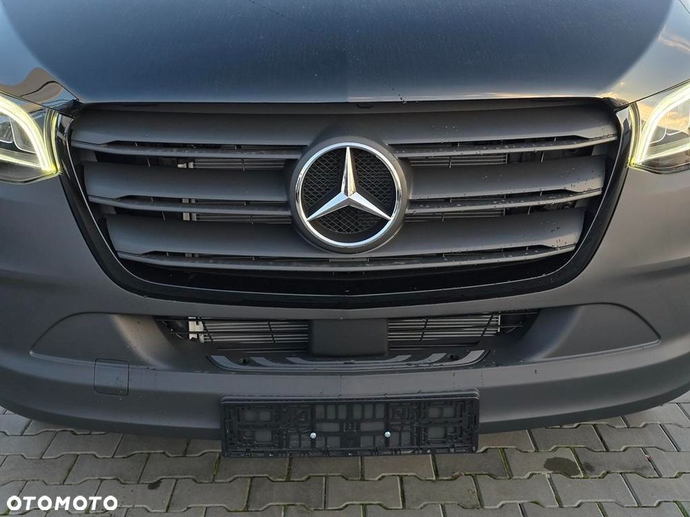 Mercedes-Benz Sprinter 319 CDI Long PRO 9G-Tronic - 25