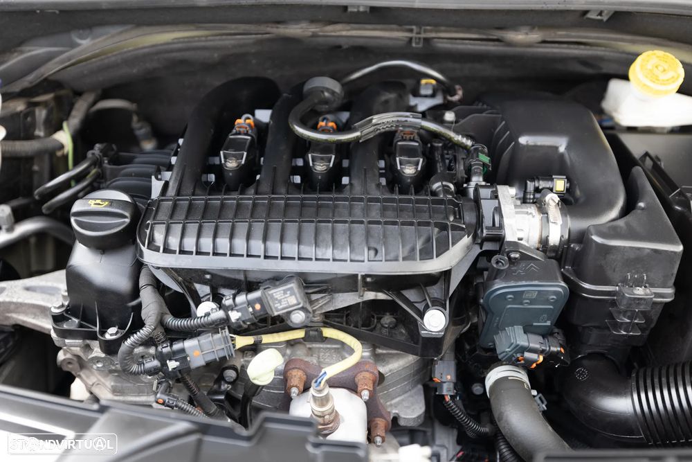 Citroën C3 1.2 PureTech Shine - 18