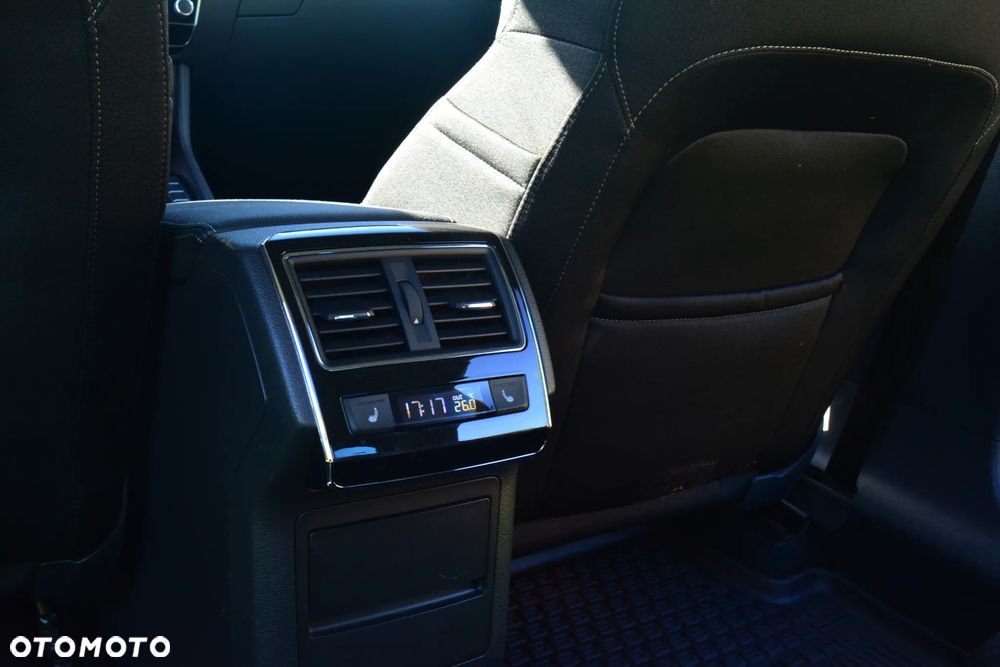 Skoda Superb 2.0 TDI Style - 9