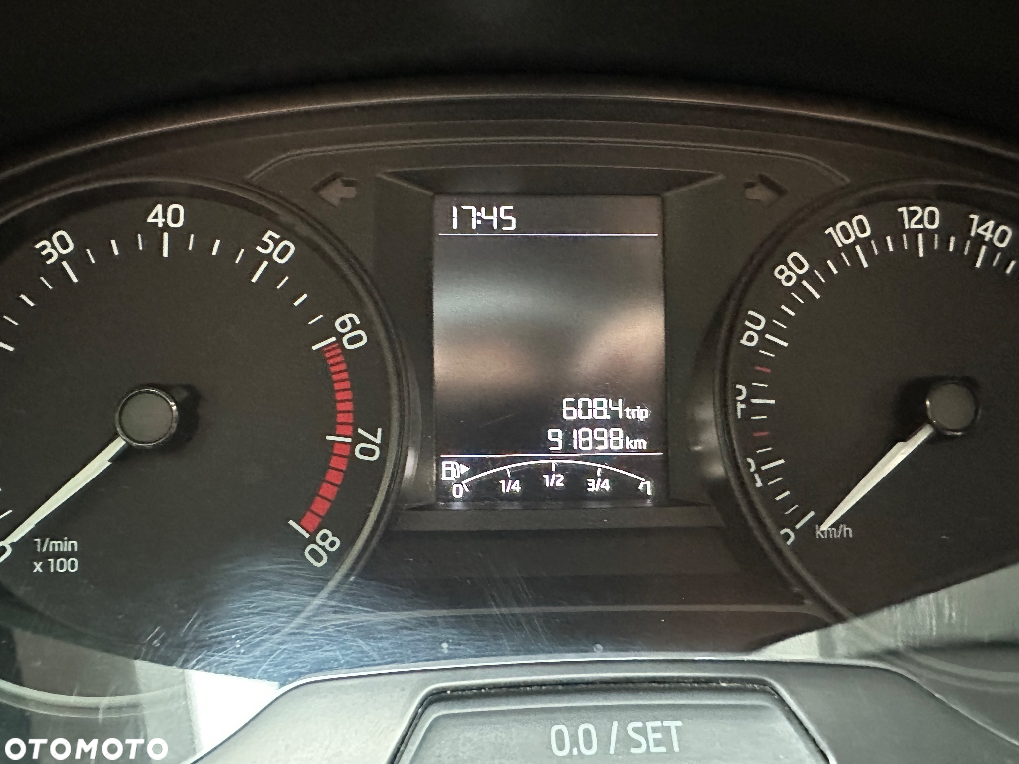Skoda Fabia 1.0 Ambition - 10