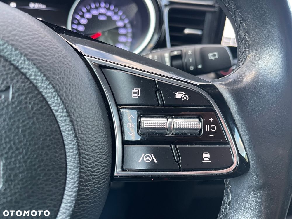 Kia Ceed 1.5 T-GDI Business Line DCT - 13