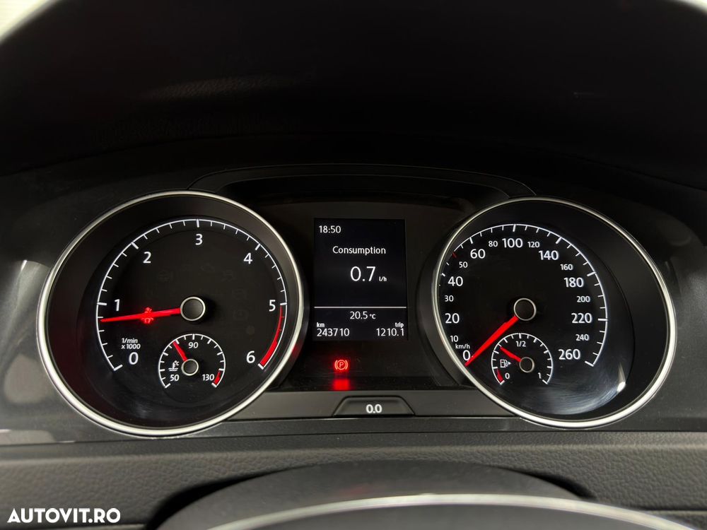 Volkswagen Golf 1.6 TDI SCR Comfortline - 16
