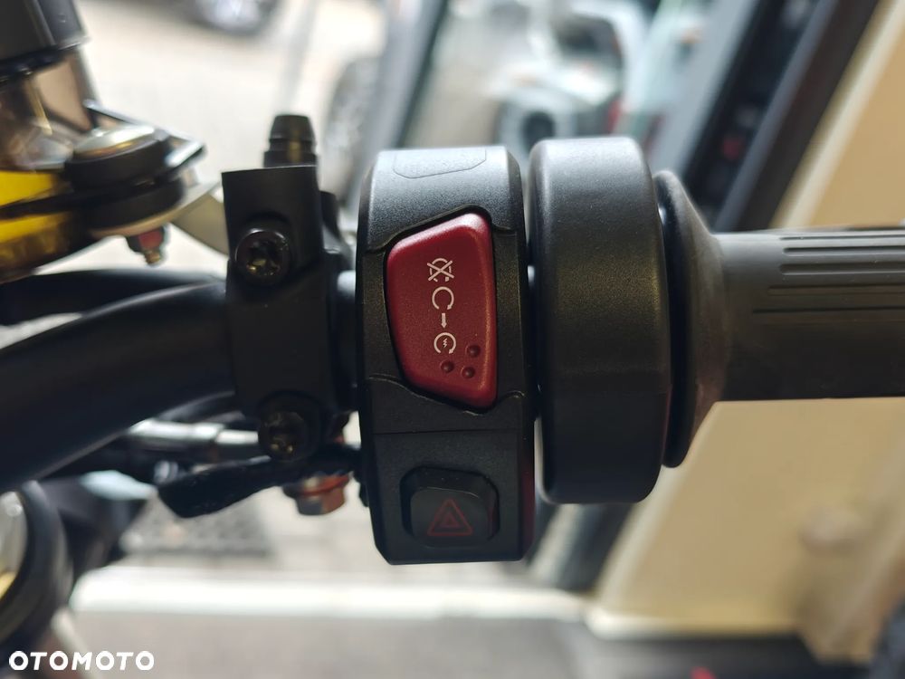 QJMOTOR SRK 800 - 11