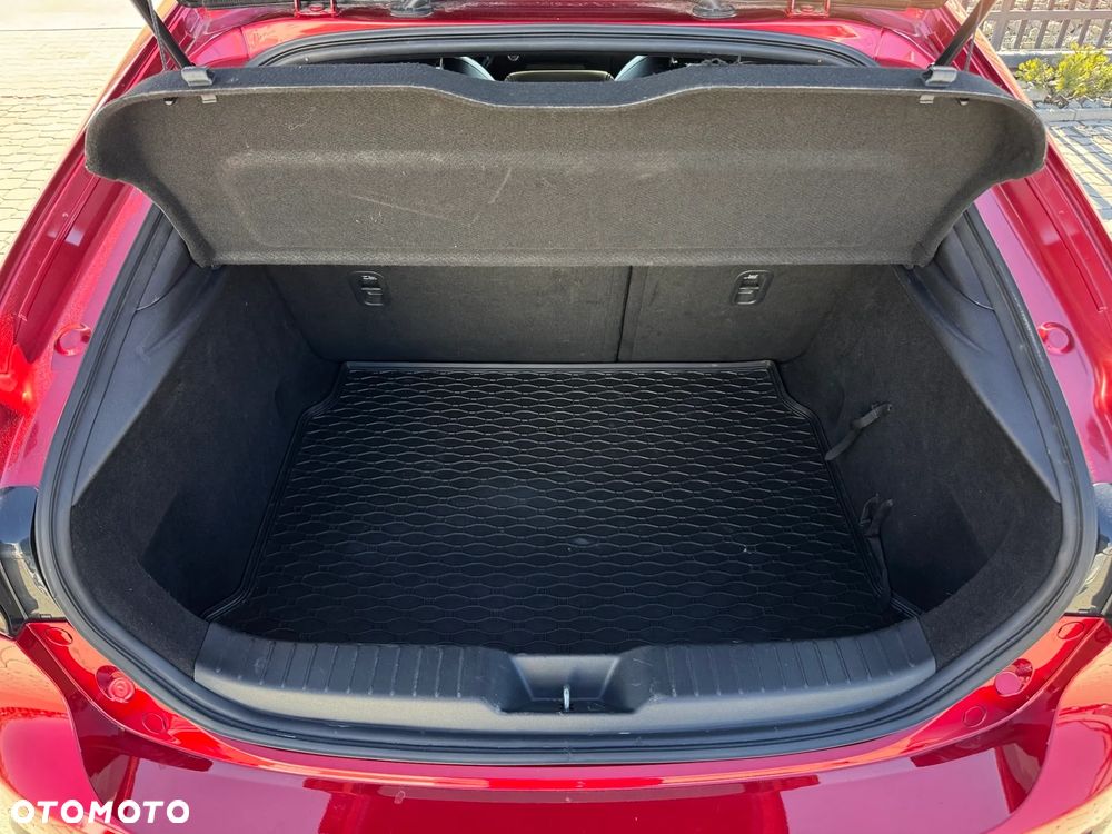 Mazda 3 SKYACTIV-D 1.8 - 13