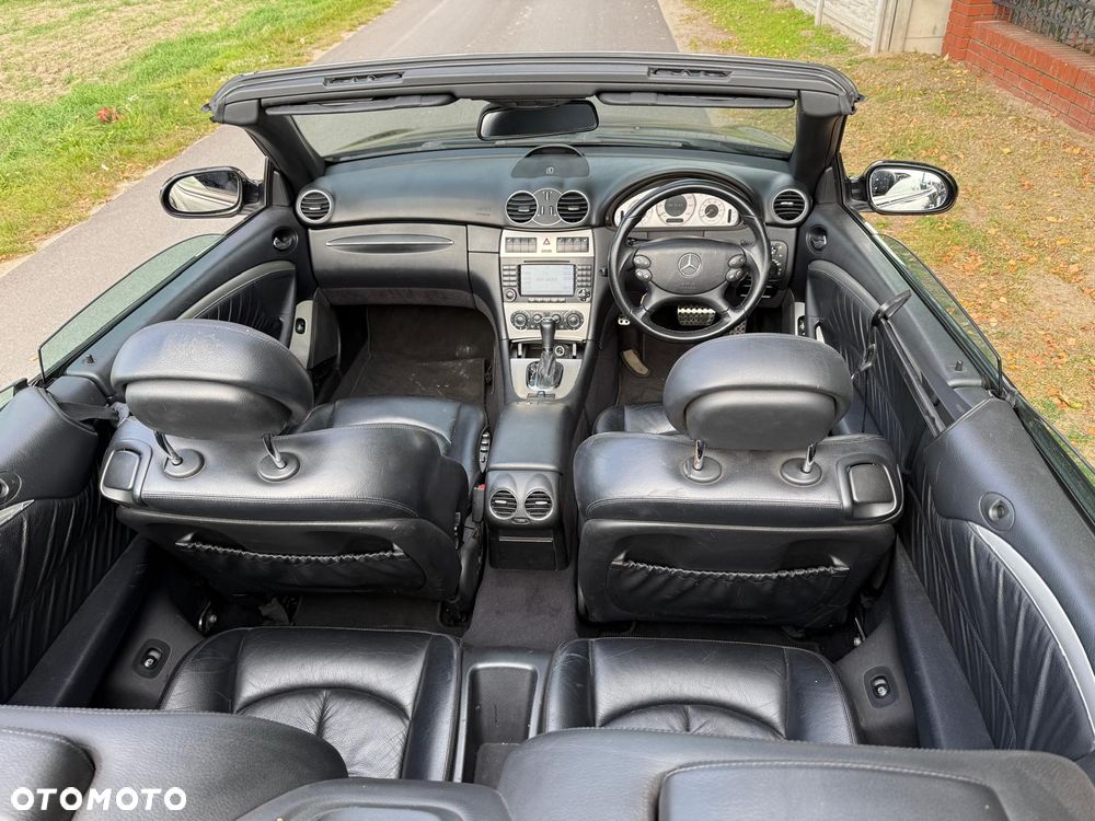 Mercedes-Benz CLK - 12