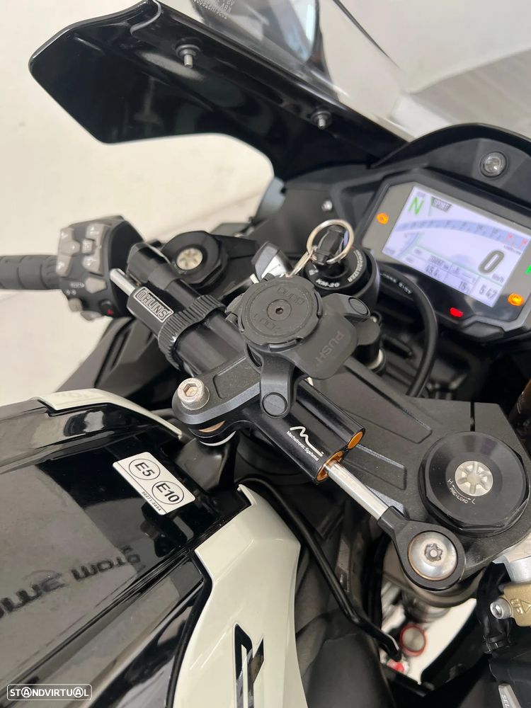 Kawasaki Ninja ZX10R - 11