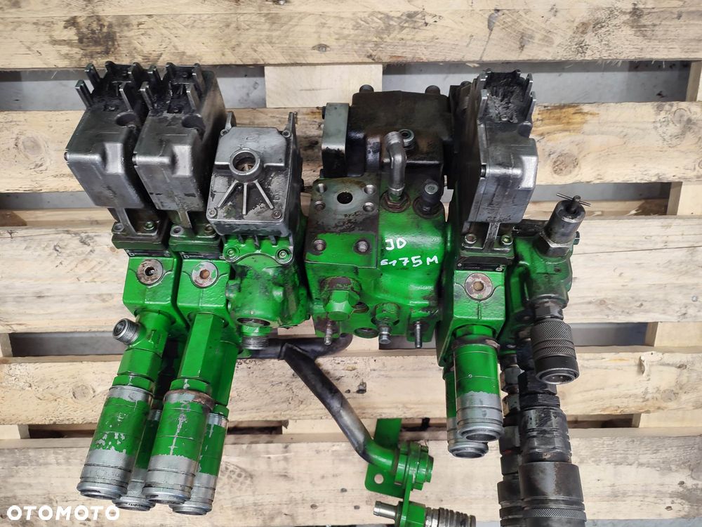 Rozdzielacz hydrauliczny JOHN DEERE 6175M (AL225653) - 3