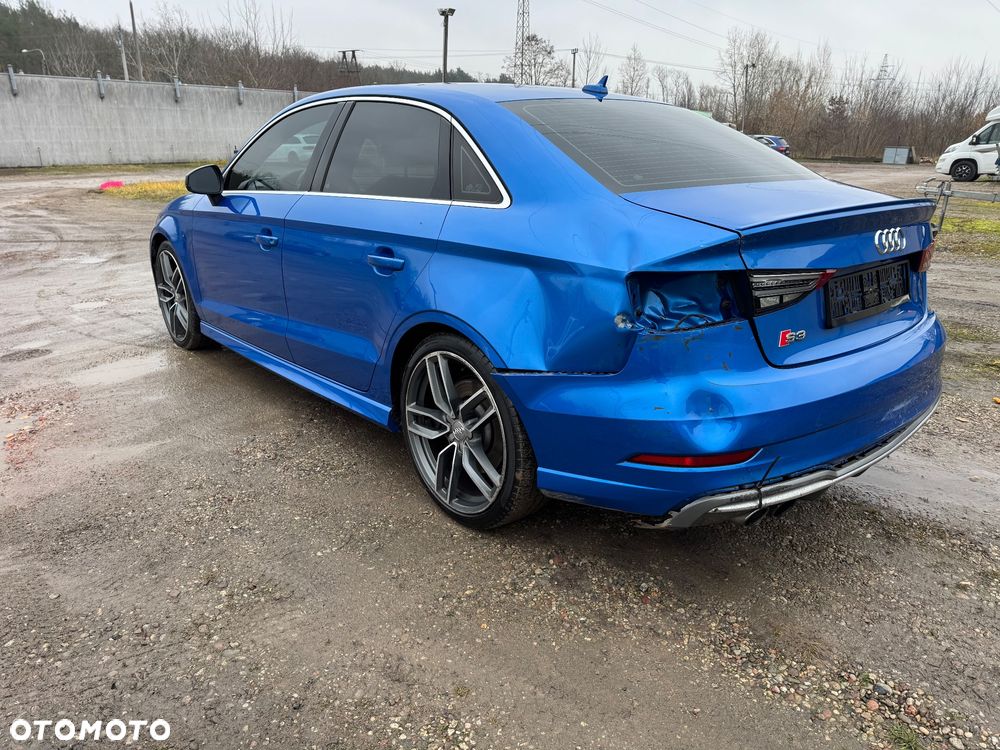 Audi S3 S tronic - 3