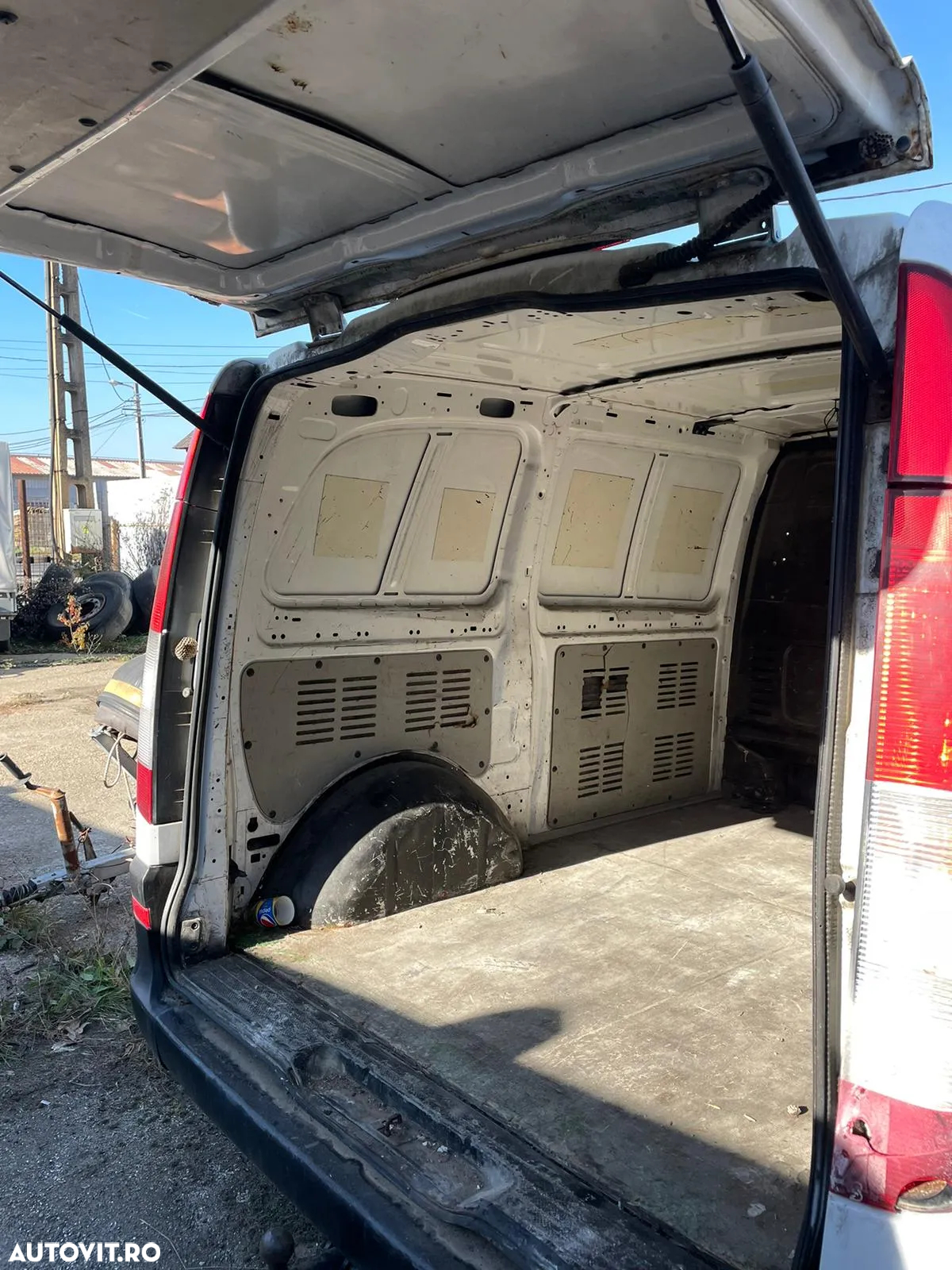 Mercedes-Benz Vito - 15