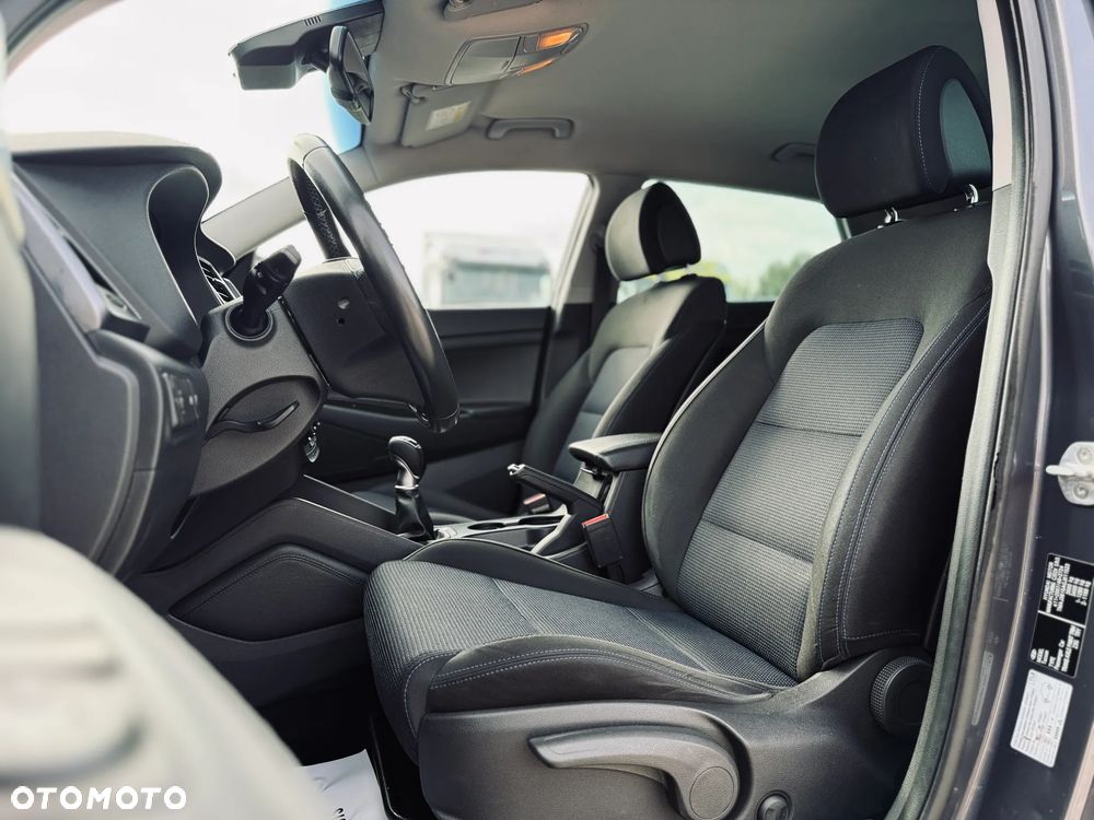 Hyundai Tucson blue 1.7 CRDi 2WD Advantage - 26