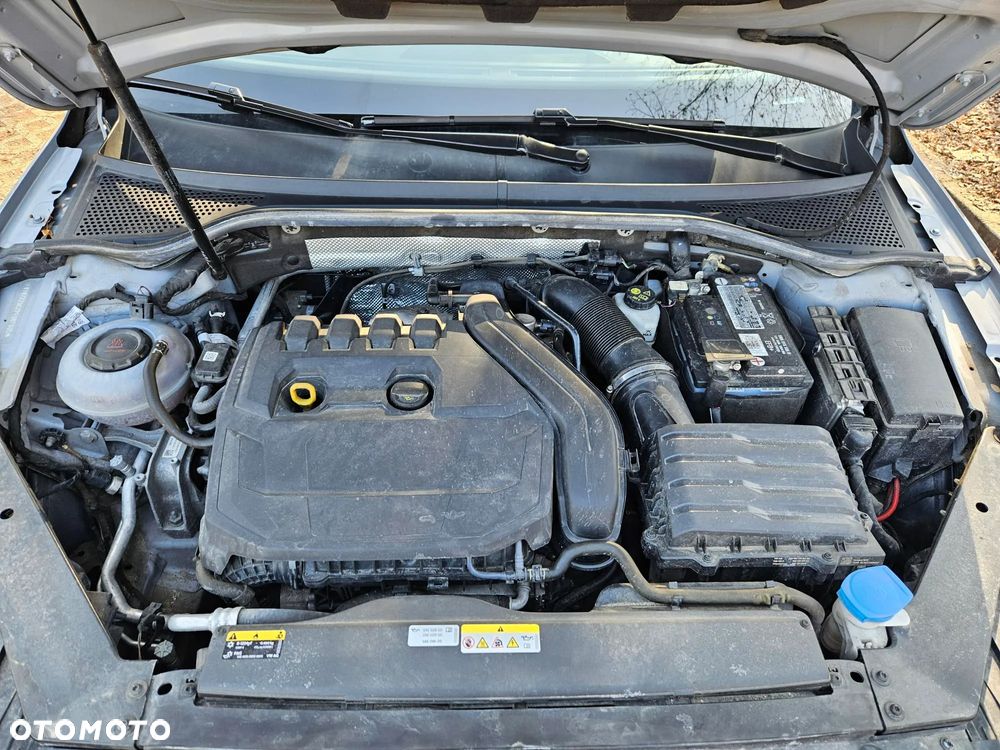 Volkswagen Passat 1.5 TSI EVO Elegance DSG - 18