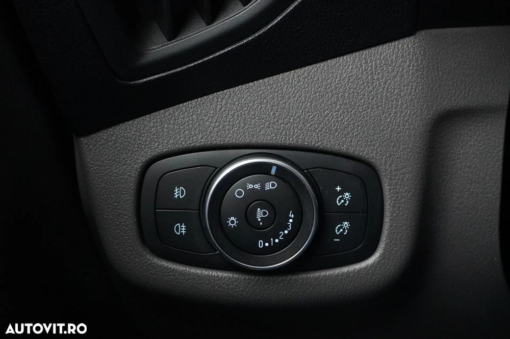 Ford Transit Connect - 14