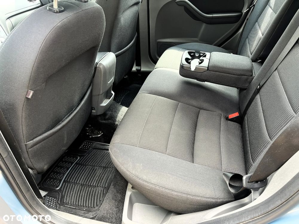 Ford Focus 1.8 Titanium - 18