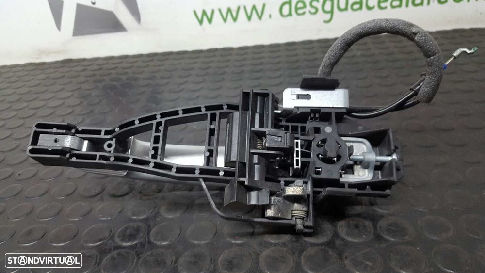 PUXADOR EXTERIOR FRENTE DIREITO FORD FOCUS LIM. TREND - 2