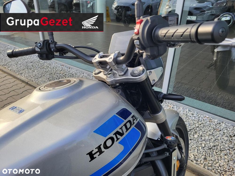 Honda CB - 12