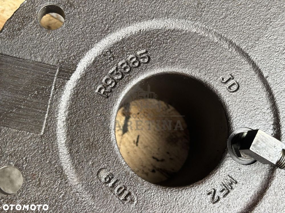 John Deere 6150 6195 6800 6900 7200 7400 Obudowa Łożyska R93885 - 2