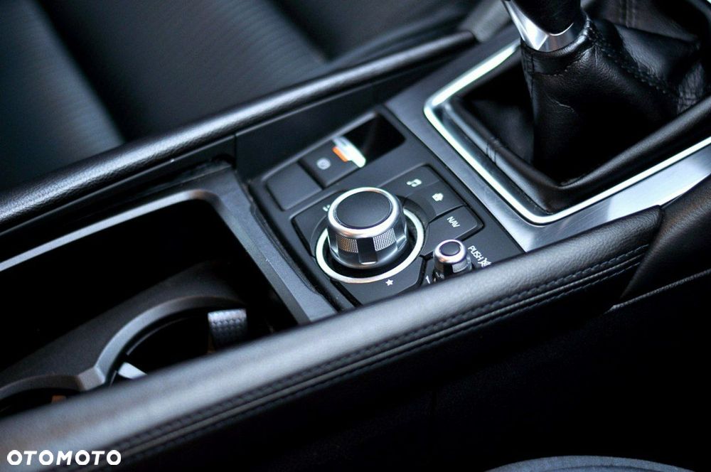 Mazda 6 - 12