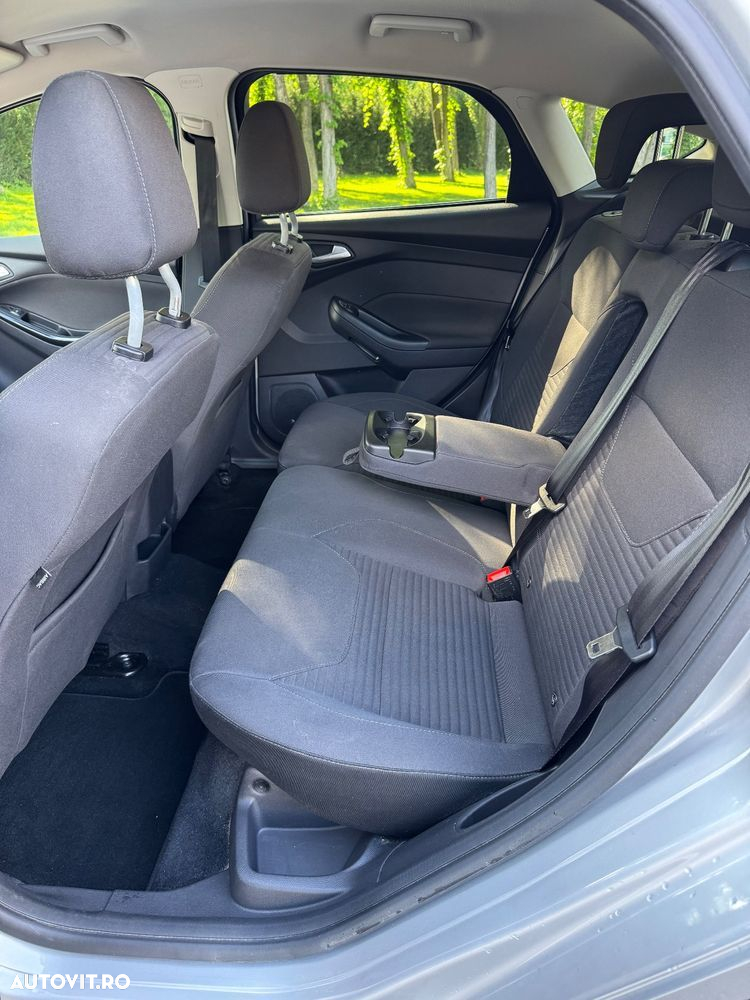 Ford Focus 1.0 EcoBoost Titanium - 11