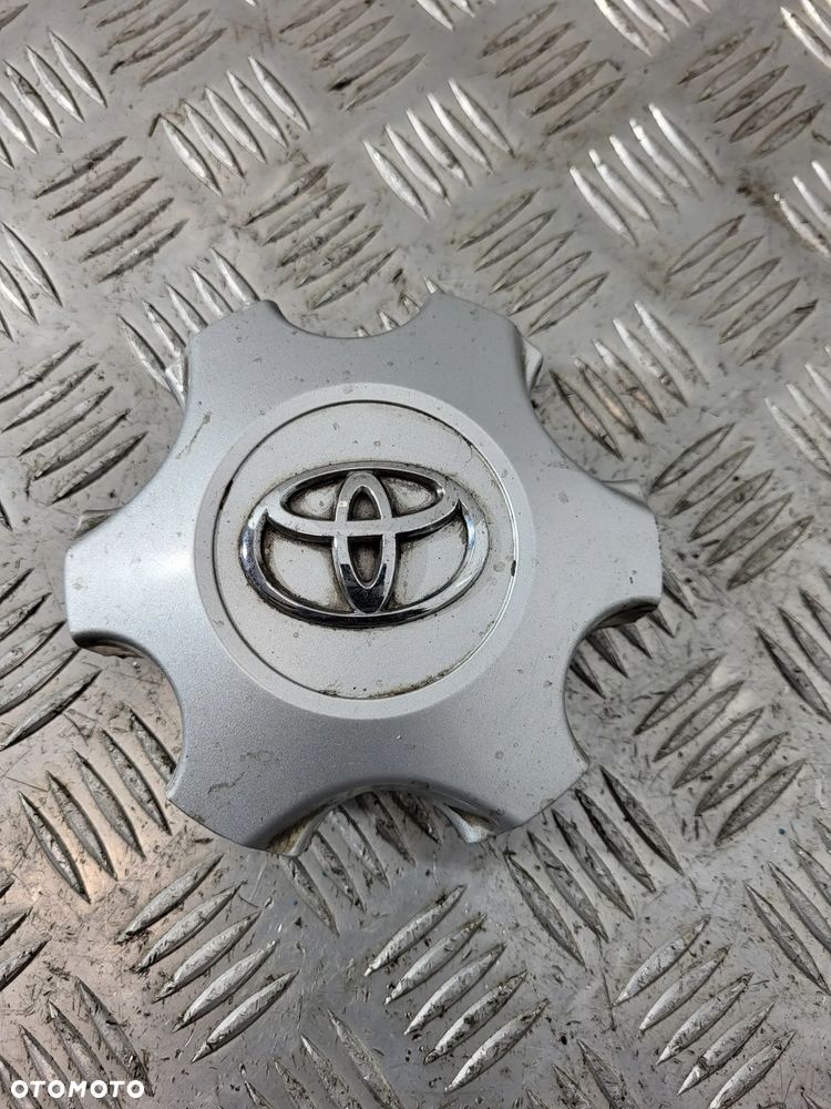Toyota Hilux VII Dekielek Kołpak - 5