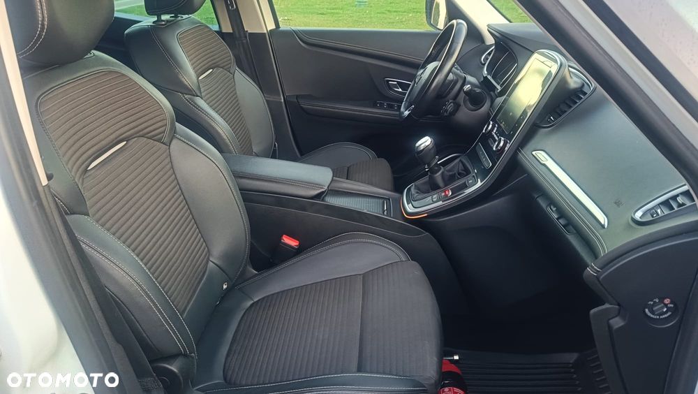 Renault Grand Scenic - 6