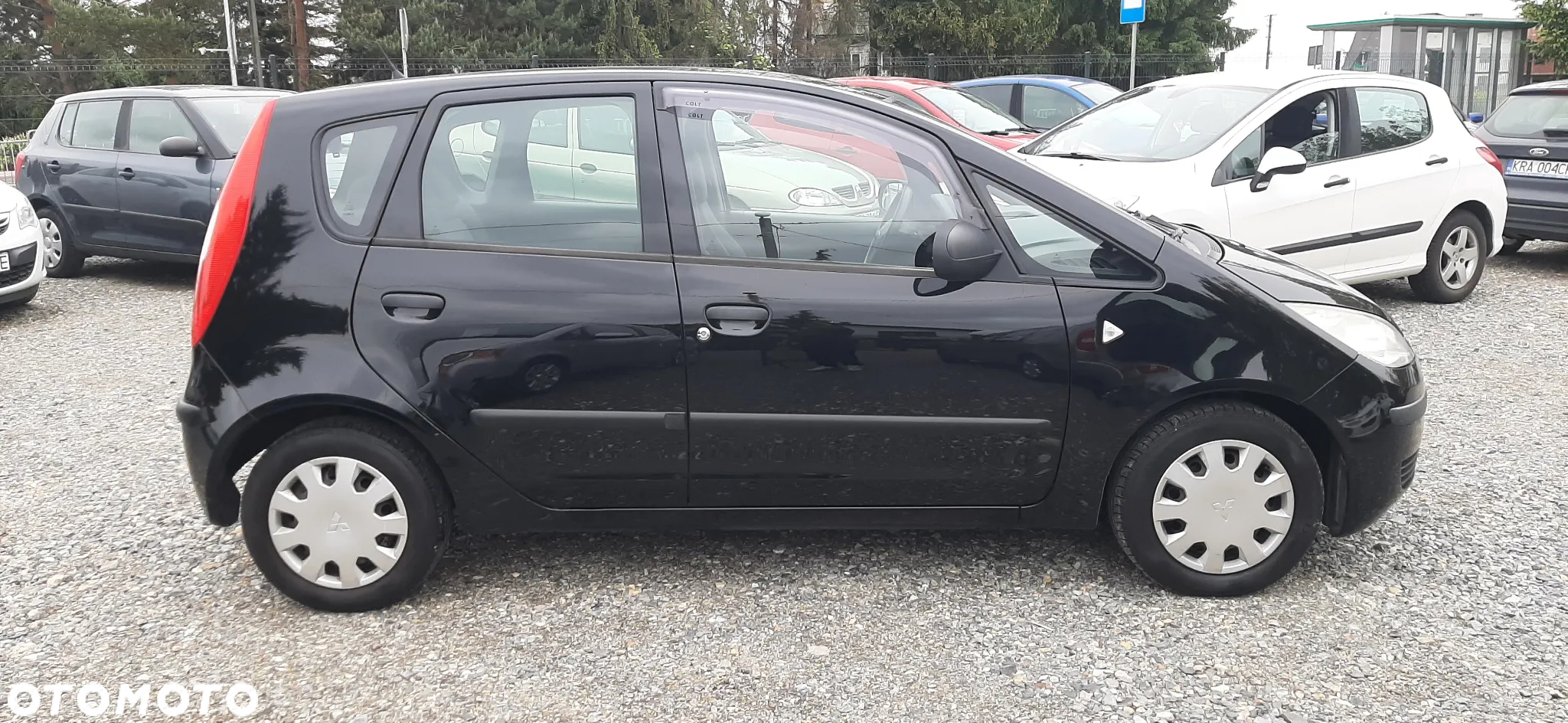 Mitsubishi Colt - 4