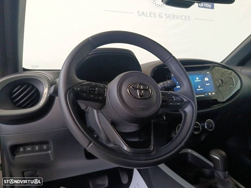 Toyota Aygo X 1.0 Envy CVT - 12