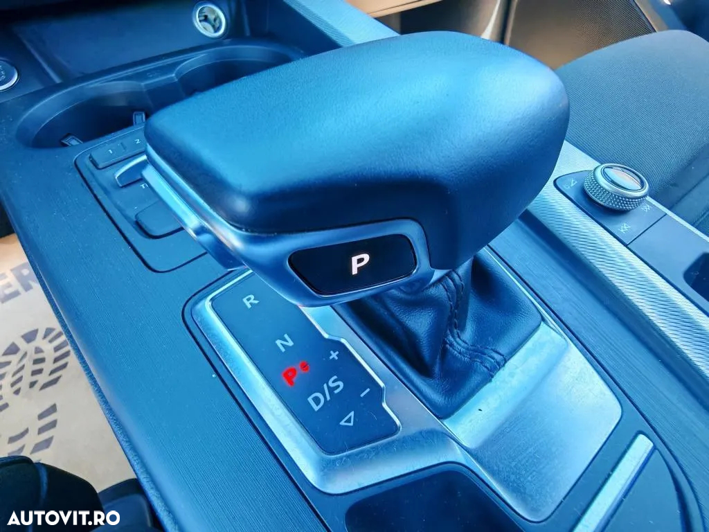 Audi A4 2.0 TDI ultra S tronic design - 15