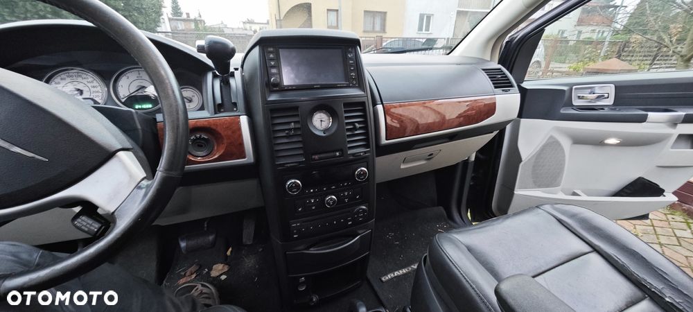 Chrysler Grand Voyager 2.8 CRD Touring - 9