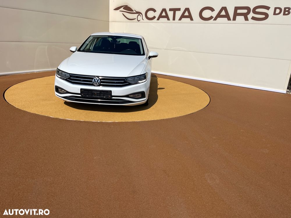 Volkswagen Passat - 2